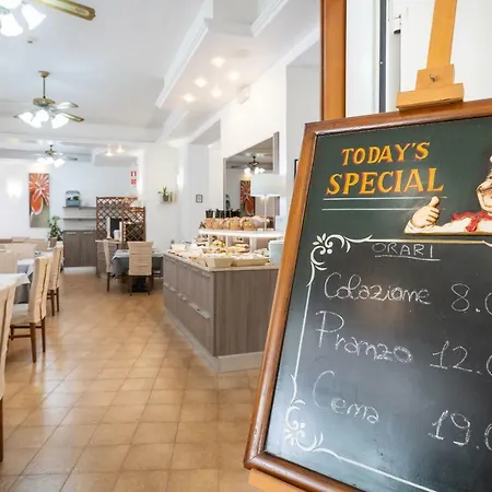 Stoccarda فندق 3*